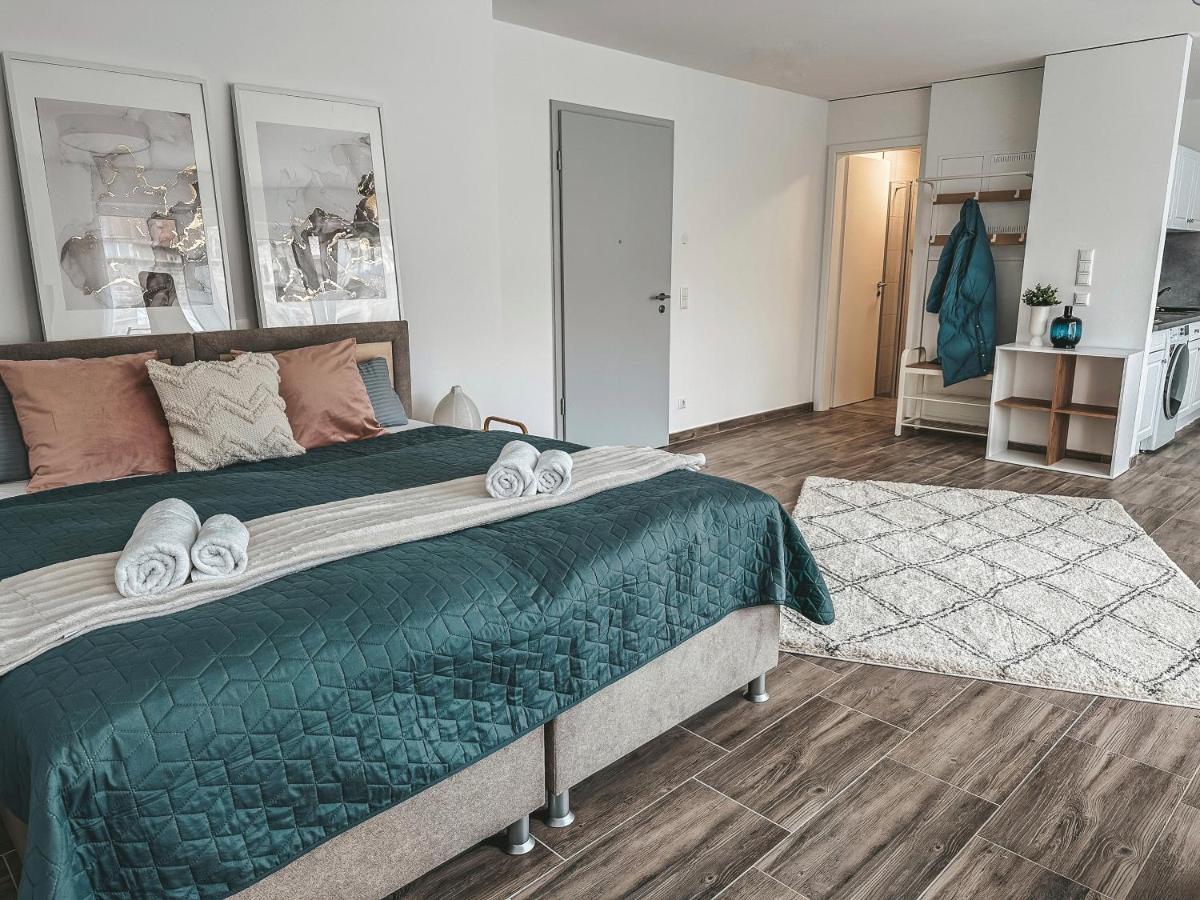 Sali Homes Elegant And Stylish Retreat In Heart Of Bayreuth, Close To River エクステリア 写真