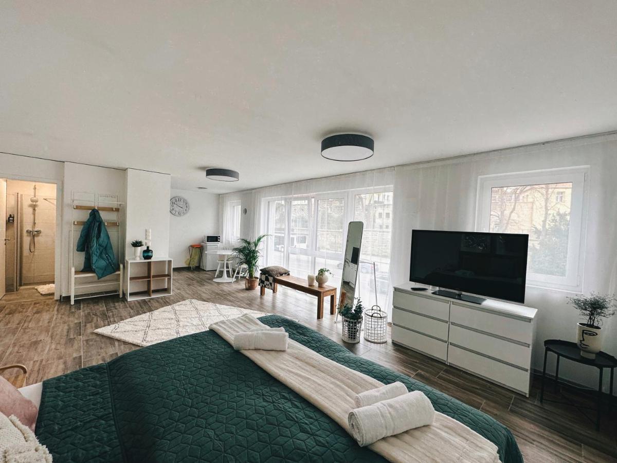 Sali Homes Elegant And Stylish Retreat In Heart Of Bayreuth, Close To River エクステリア 写真